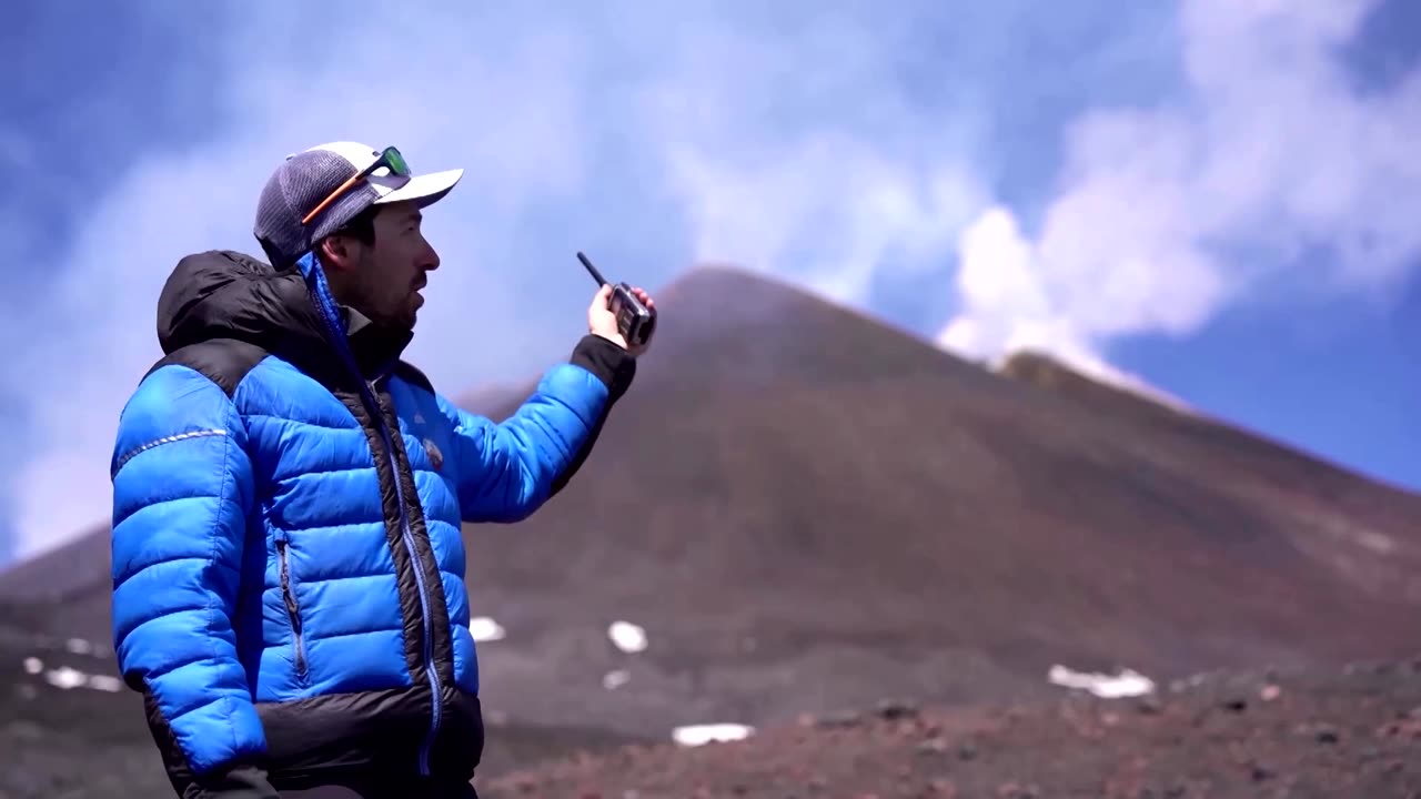 Rare volcanic vortex rings puff out of Mount Etna