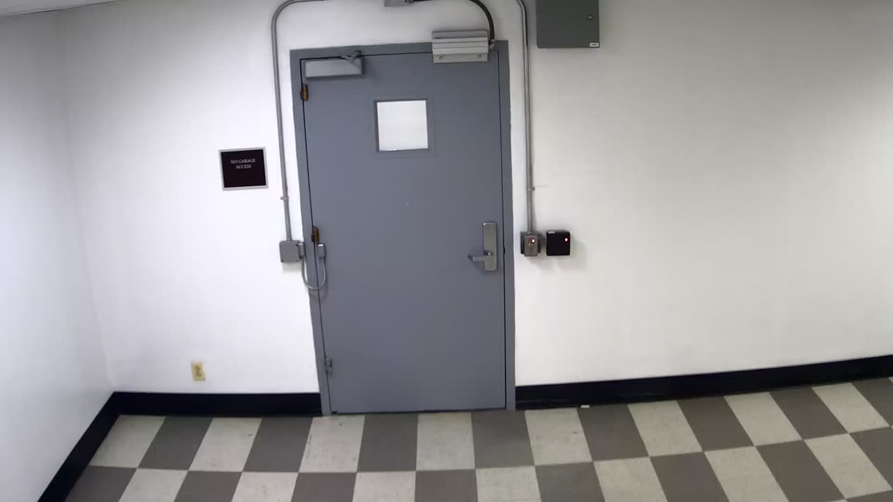 6156RHOBG2G205BNorthLobby_2021-01-06_18h00min01s417ms.mp4