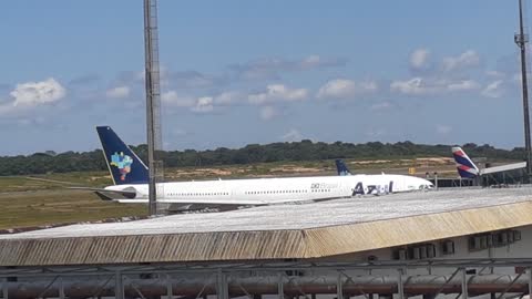 Airbus A330 PR-AIW pousa em Manaus vindo de Campinas