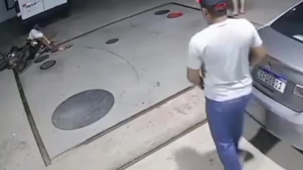 Another Robber Takes the Leadicillin Vaccine