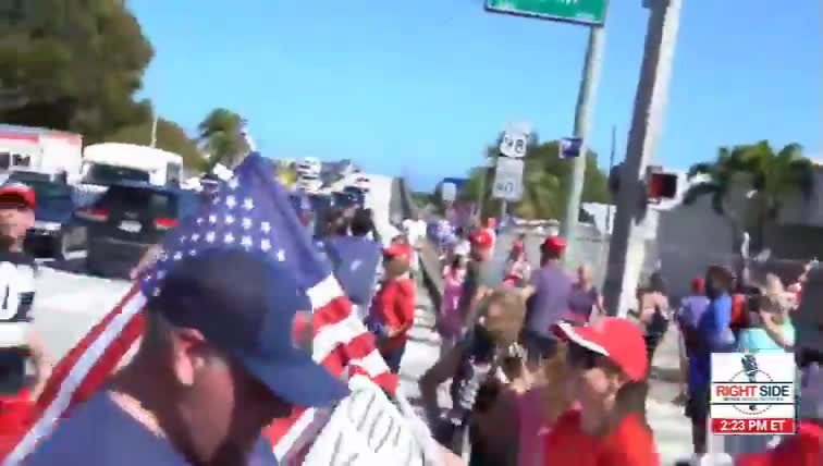 Crowd Goes Wild as President Trump Drives Past Beach on President’s Day