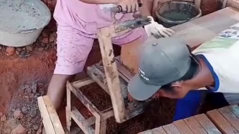 How mud bricks are cut in a brick kiln 🧱✨ Showcasing traditional skill and precision!