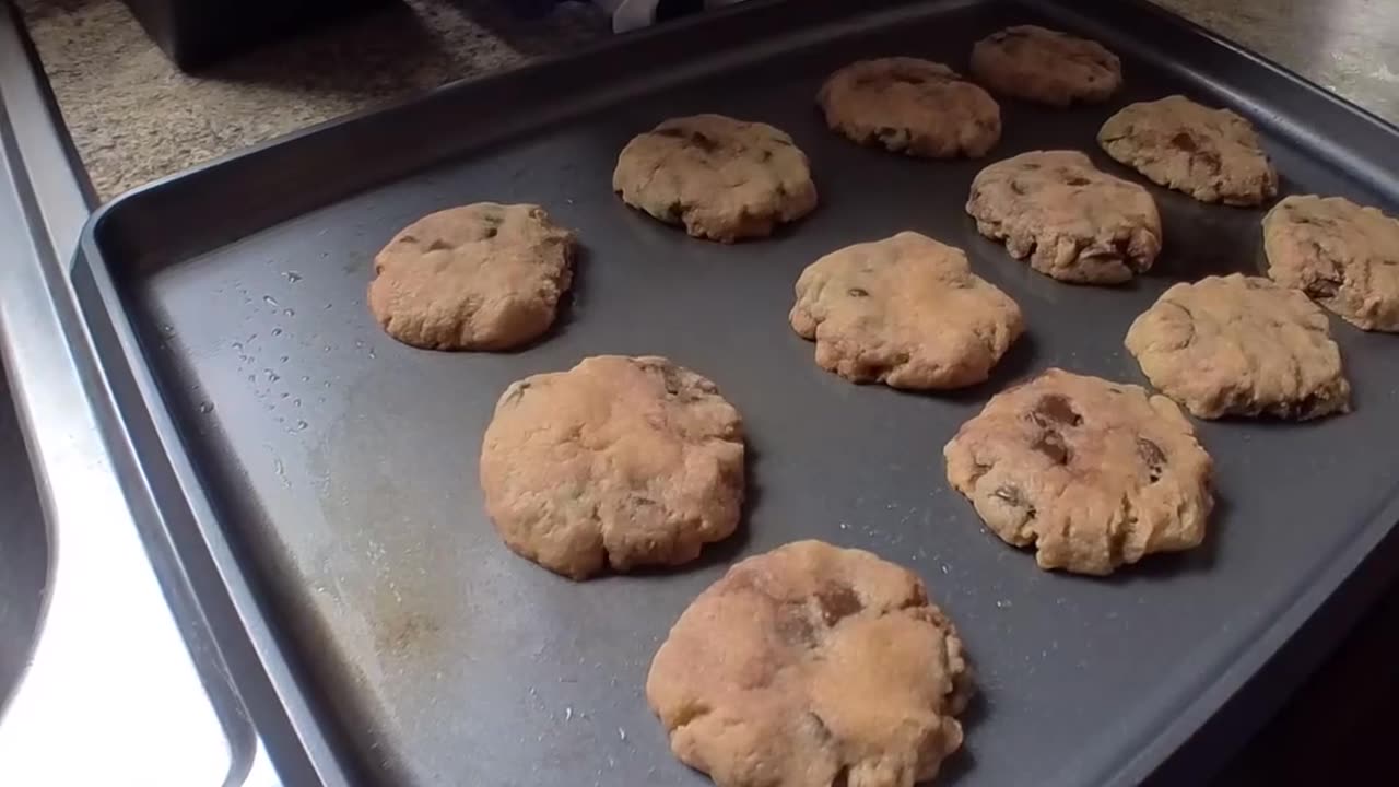 Homemade Chocolate chip cookies - Sugar - Maroon 5