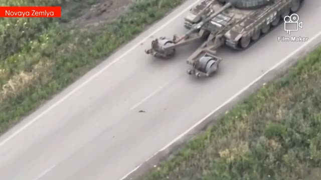 Battle footage; The attack of Russian T-72V3 tanks & LPR militias on Ukraine's defenses in Donbass