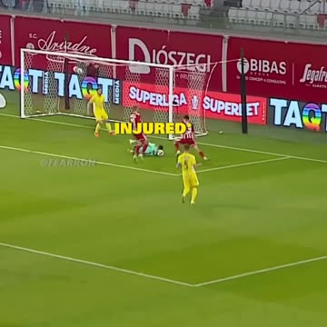 Girls vs boys football rare moments🥺😏