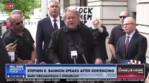 👊🏻 Steve Bannon 👊🏻