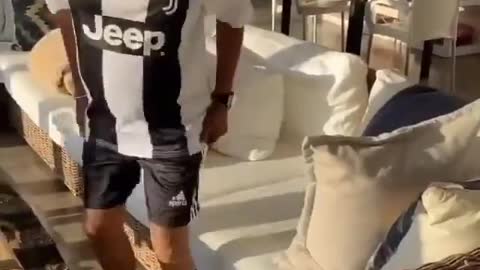 مضحك جدا اتمنى مشاهد