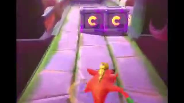 Oxide Iron Crate Battle Run Gameplay on Lost City - Crash Bandicoot: On The Run!