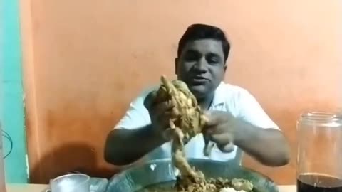 Eating 1 kg murgi