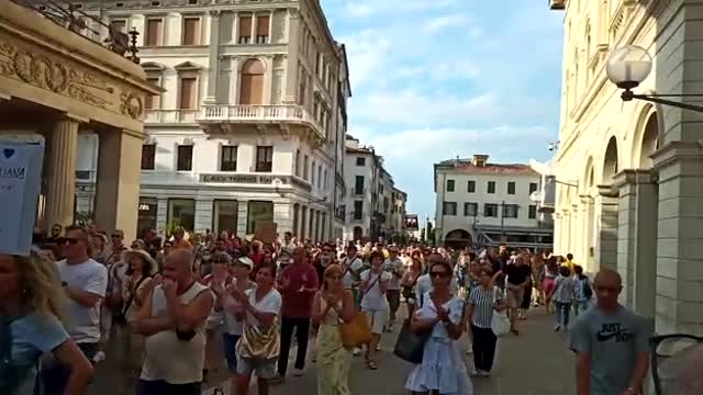 7 agosto 2021 - MILANO: RESISTENZA IMMENSA