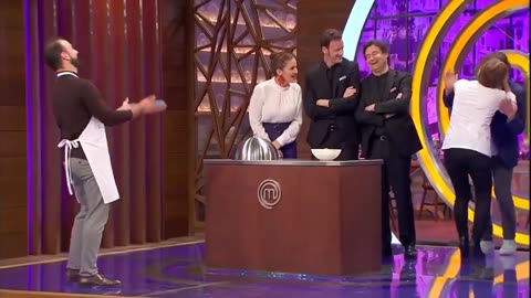 Anabel Alonso agrede sexualmente en Master Chef