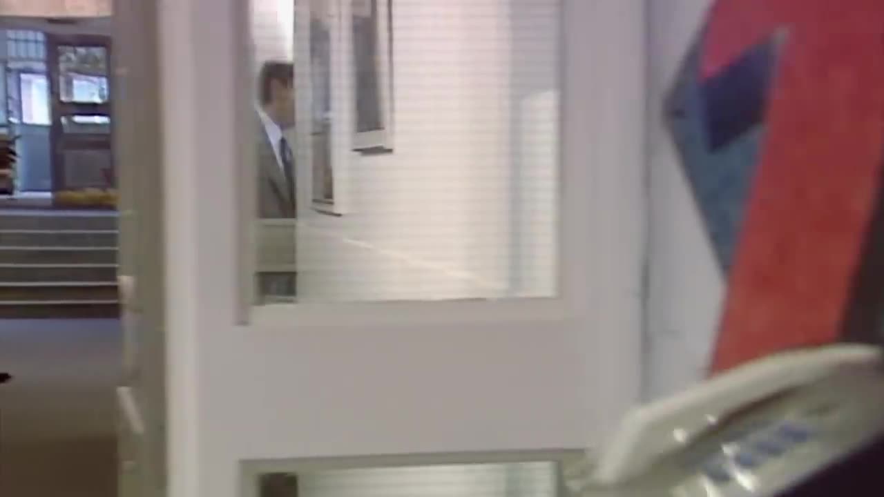 Mr Bean Army. FUNNY CLIPS