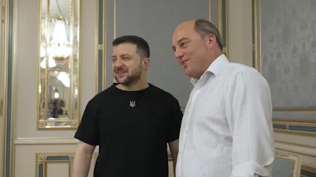 ΖΕΛΕΝΣΚΙ-ΒΡΕΤΑΝΟΣ ΥΠΑΜ