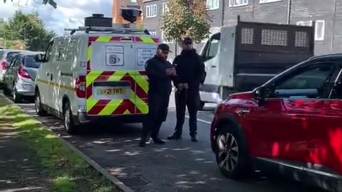 Man breaks down behind an 5G ULEZ camera and he is not happy