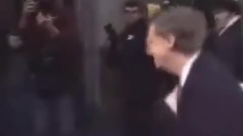 5 seconds long, Bill Gates gets it in the face.