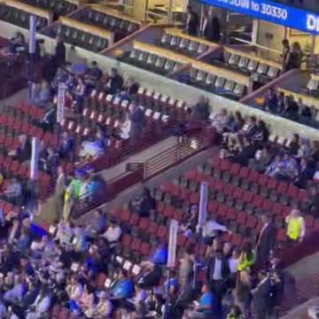 DNC 2024: So many empty seats!