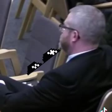 braun wyjaśnia komucha w sejmie