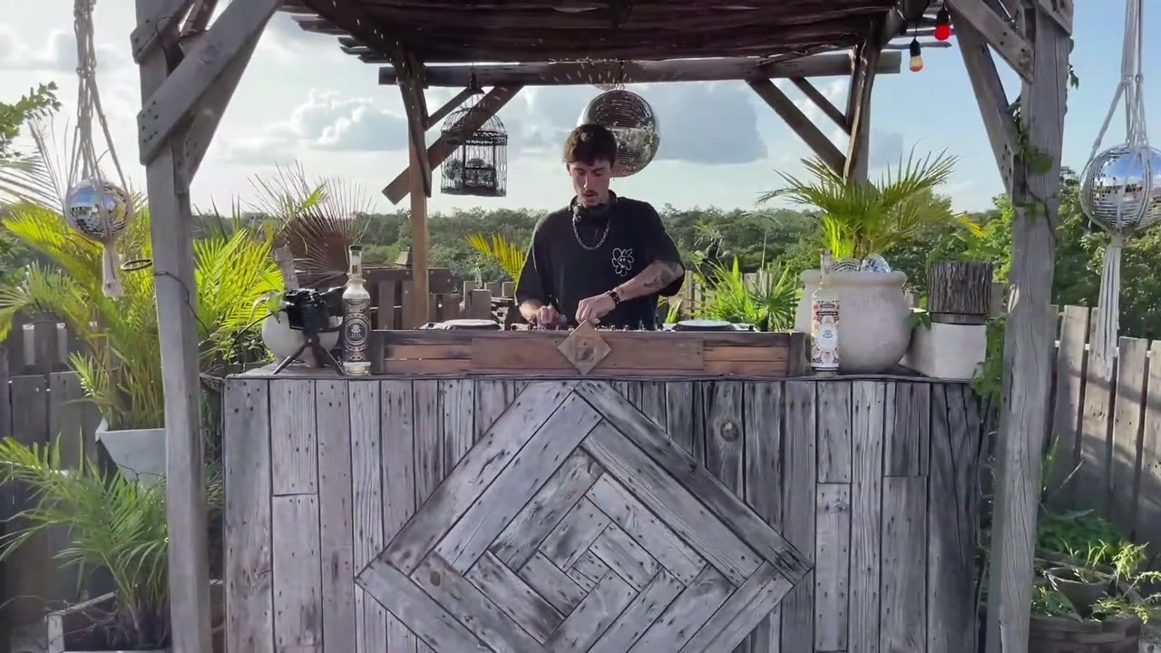 J O Λ N _ Tulum Jungle Session