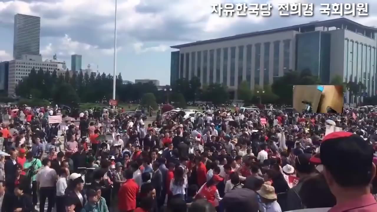 20190627_V3_S03(b5Z4LtVNbiI)제가 바로 구국 여전사입니다