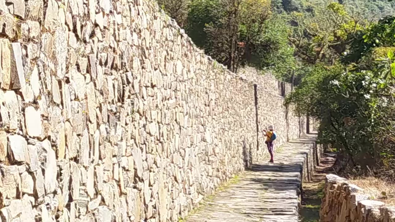 Epic Choquequirao Trek: Lost City Thrills!