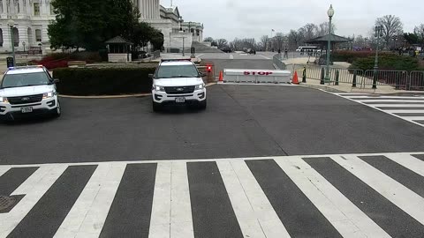 0687USCG00K25SouthBarricadePlaza_2021-01-06_09h00min01s140ms.mp4