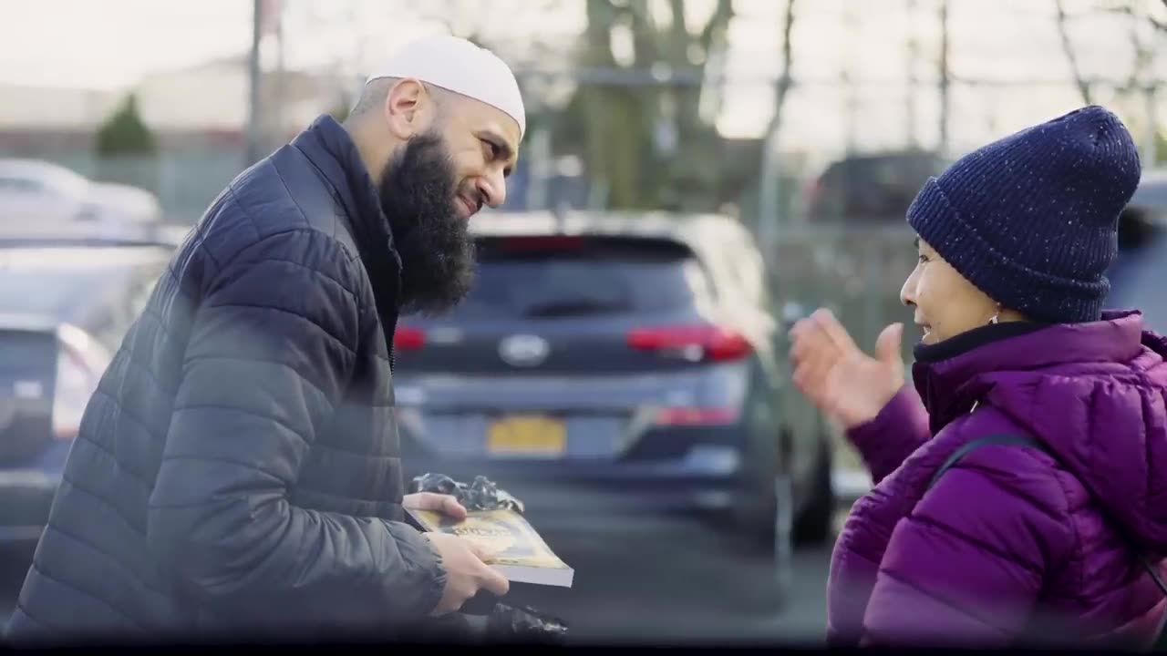 Muslim Asking Strangers For Food