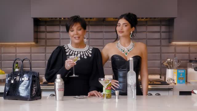 Kylie & Kris Jenner Cook Dinner Together