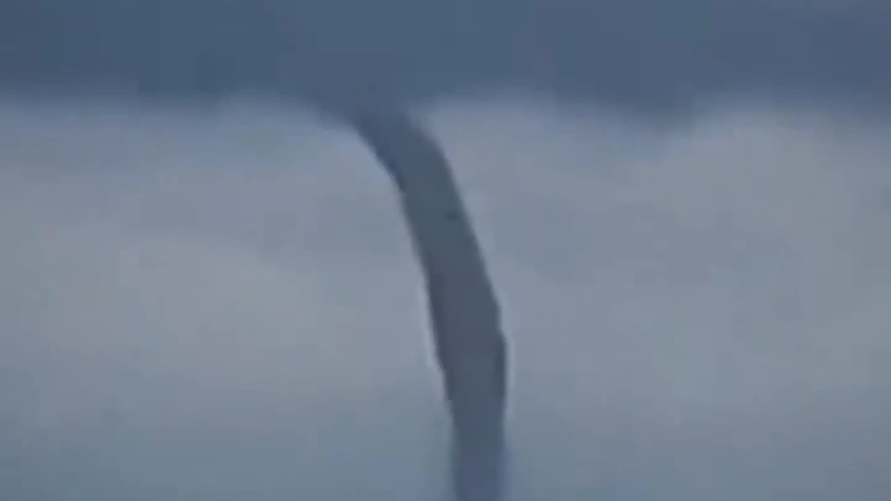 Tornado hits Florida