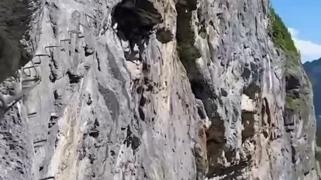 That's WAY too narrow for my liking !