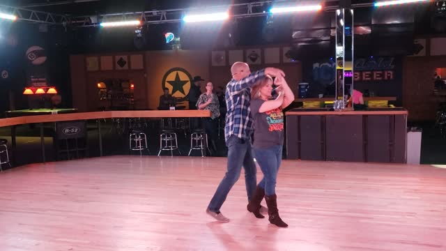 Progressive Double Two Step @ Electric Cowboy with Wes Neese 20211224 203043