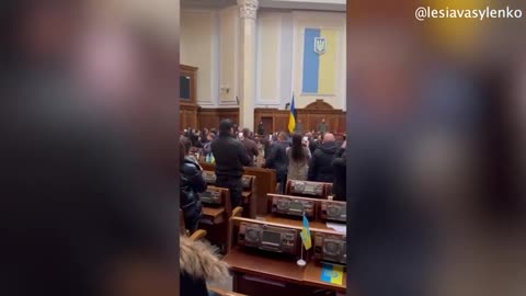 Ukraine resists_ Powerful moment Ukrainian MPs sing national anthem