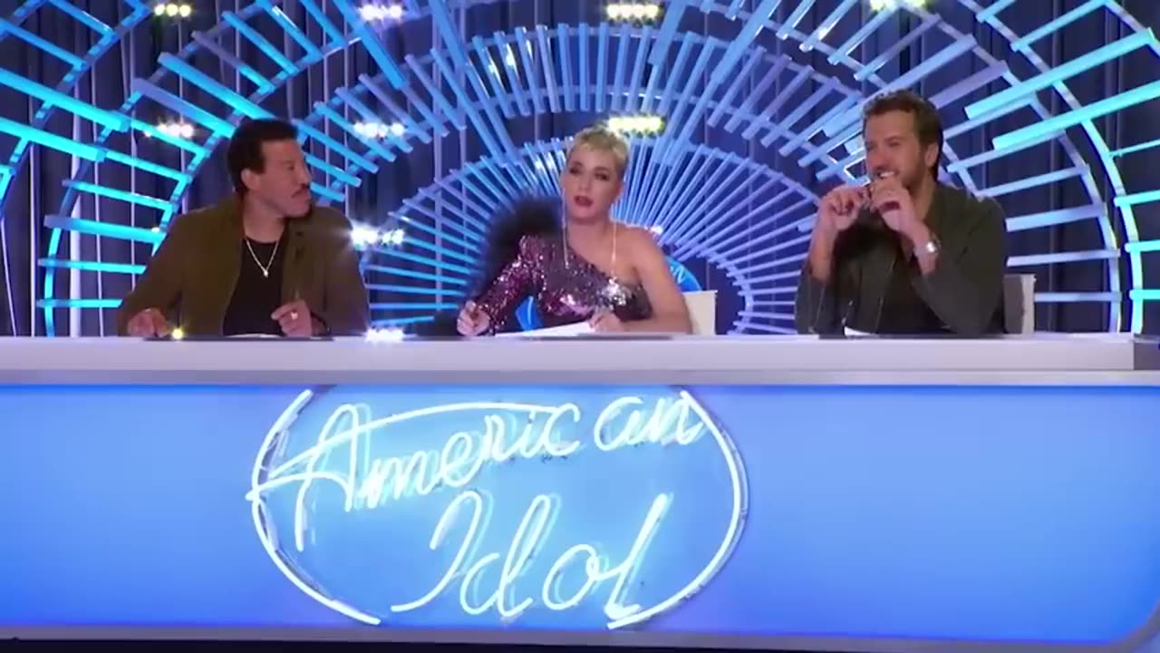 Katy perry's Craziest and Funniest Moments On American idol....