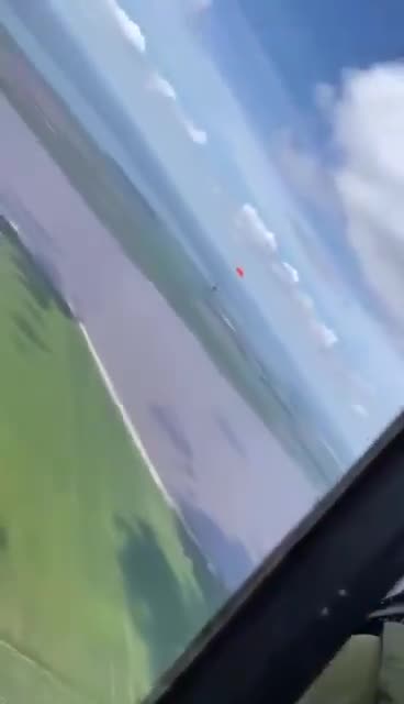 🛫 Video from the cockpit of the Yak-52 aircraft during the destruction of a