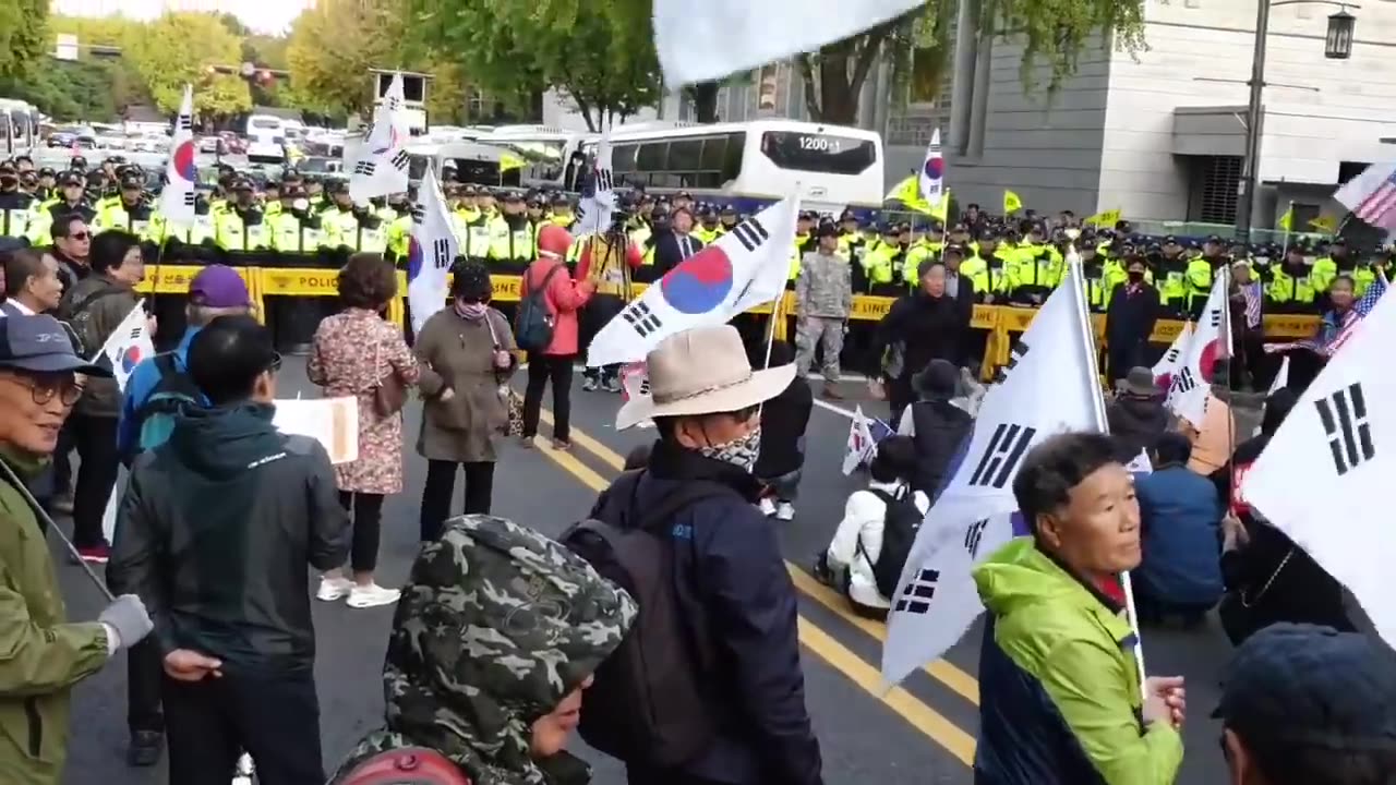 20191030_V3_S03(N7Skec_jxb4)상주시민들 청와대앞까지 와서 왜 이런 국민의 소리를 외칠까_