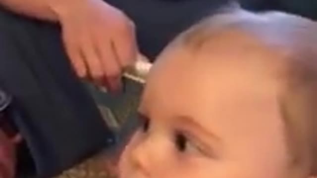 Baby says "muma" for the first time funny dad shocks.