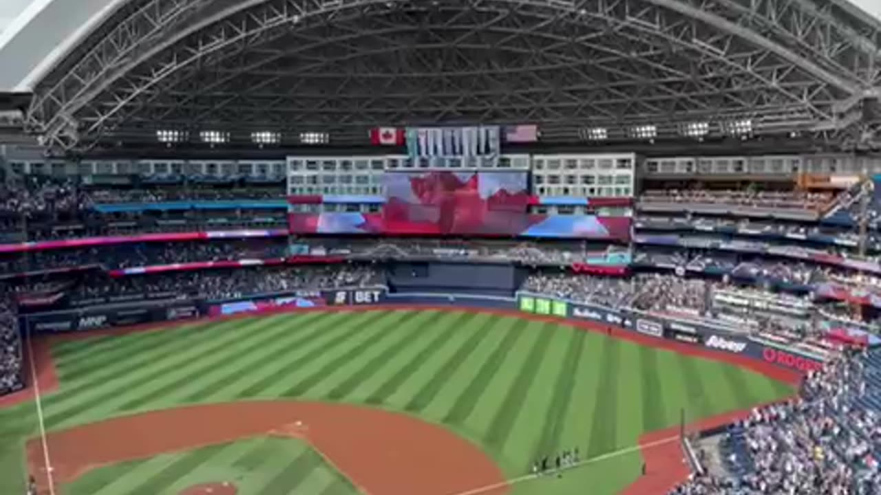 Canadian National Anthem at Rogers