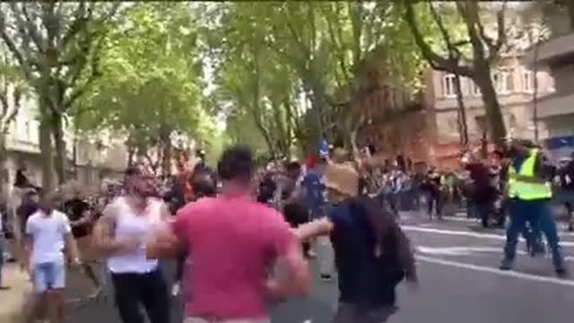 Mike Hockney Reporting LIVE from France where the scene is CHAOTIC