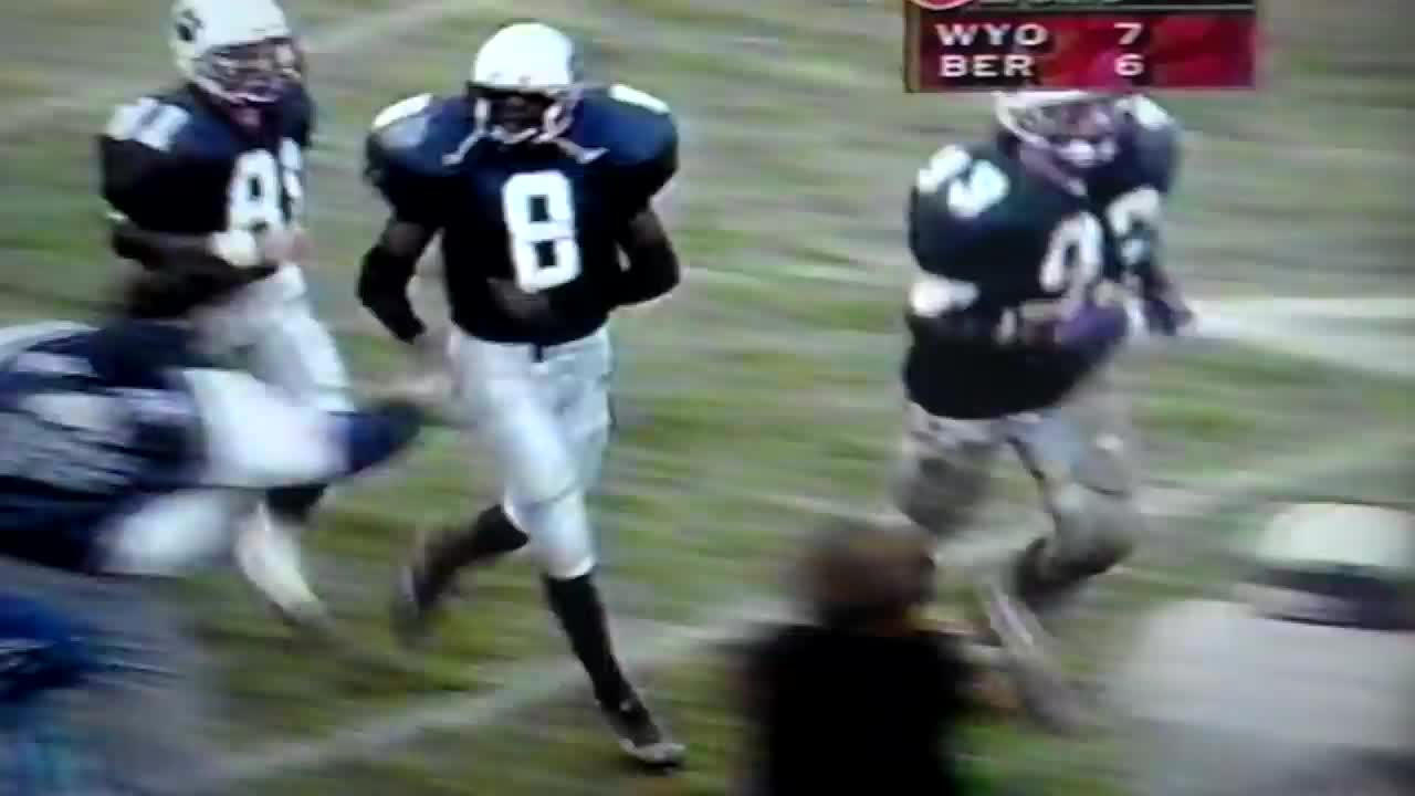 1997 Playoffs - Berwick Bulldogs vs. Wyoming Area - Jeremy Chapin To James Snowell TD
