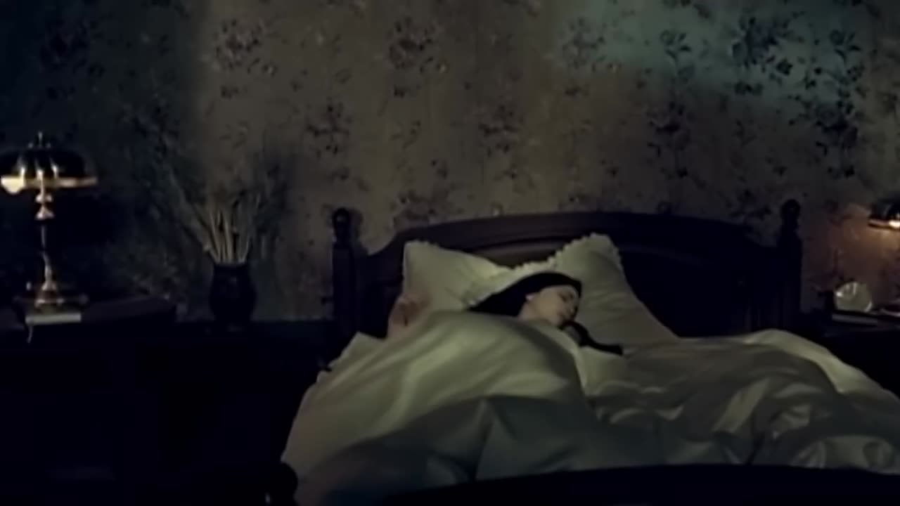 Evanescence - Bring Me To Life (Official HD Music Video)