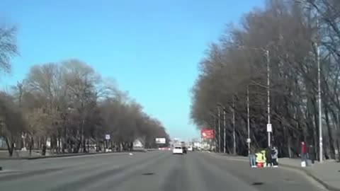 Raw video _ Destroyed Russian military convoy, according to Ukraine