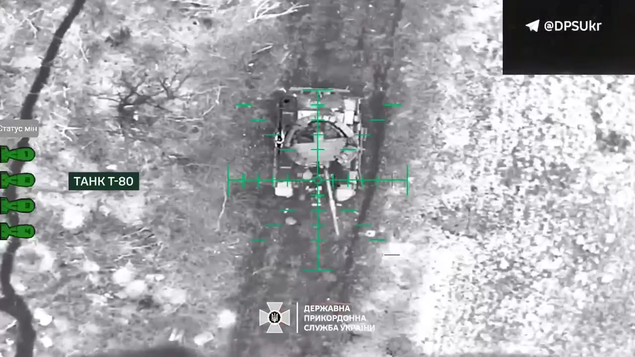 🇺🇦🦅🔥 "Baba Yaga" UAV drops incendiary munitions on enemy vehicles.