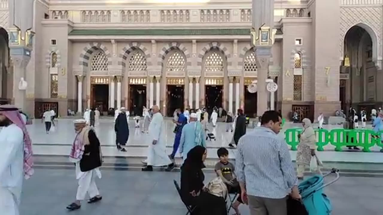 Naat sharif Mustafa jan e rehmat pe lakhoon salam