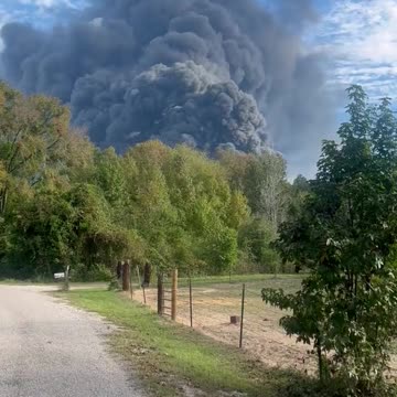 Plant catches fire in Shepard, Texas