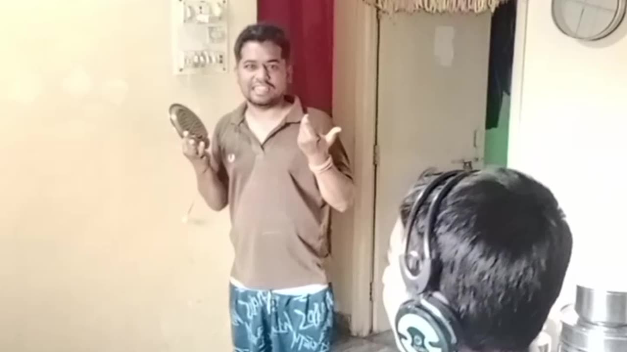 वा काय गान 😜😂😰शेवट हसून पोट दुखनारच 🤣😜#funny #amolhinge #shorts #comedyvideo #fans #song