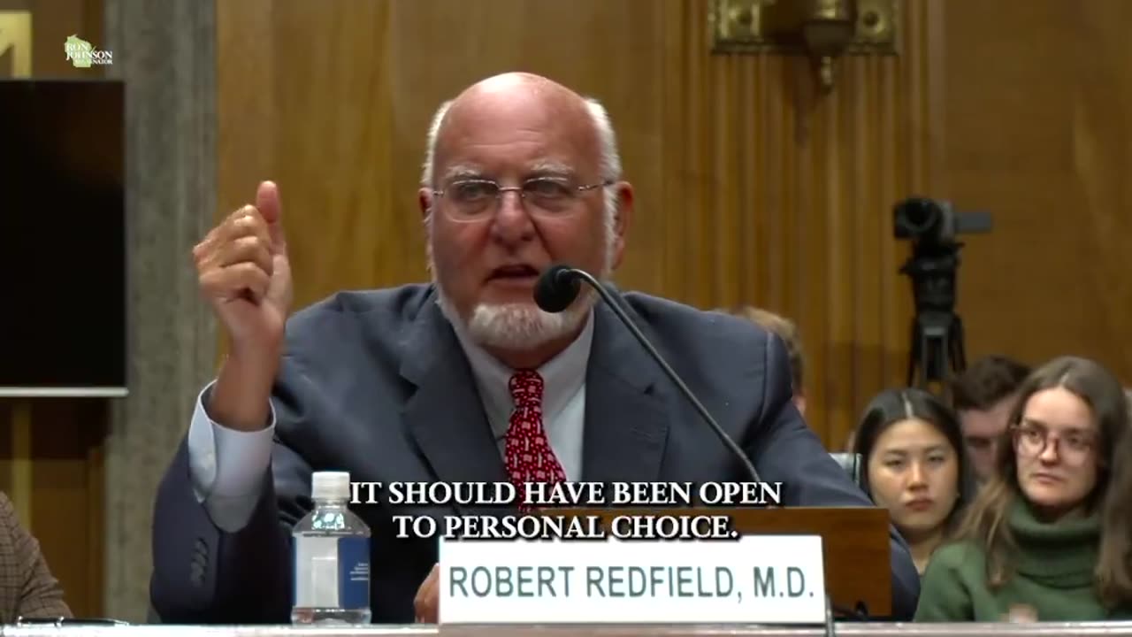 Sen. Ron Johnson with CDC former CDC director, Dr. Robert Redfield
