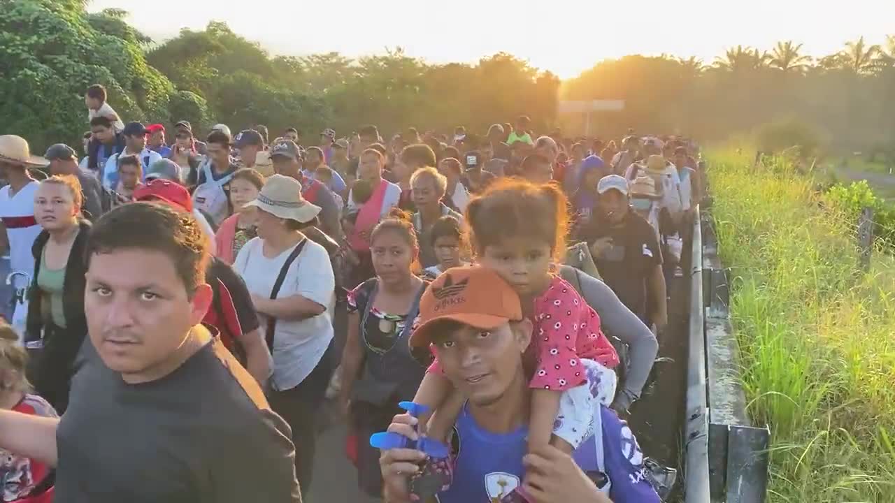 THE ILLEGAL MIGRANT INVASION HEADING TOWARDS THE US SOUTHERN BORDER