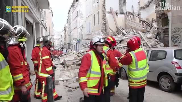 Marseille_ search continues after buildings collapse