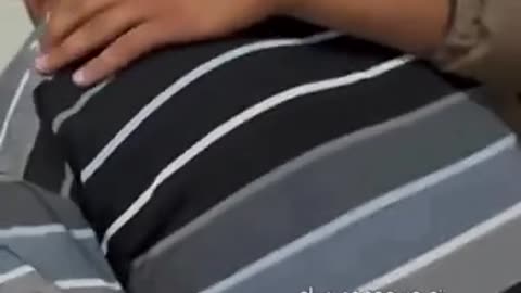 ISRAELE BOMBARDA LE TENDE DEI PROFUGHI PALESTINESI A RAFAH. È UN MASSACRO.