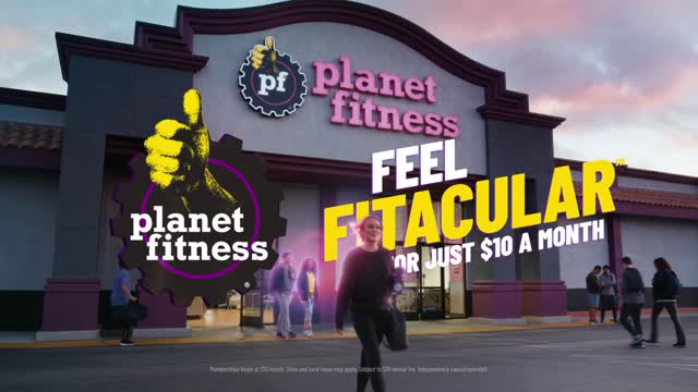 SuperBowlTV - Planet Fitness Super Bowl 2022 Commercial with Lindsay Lohan