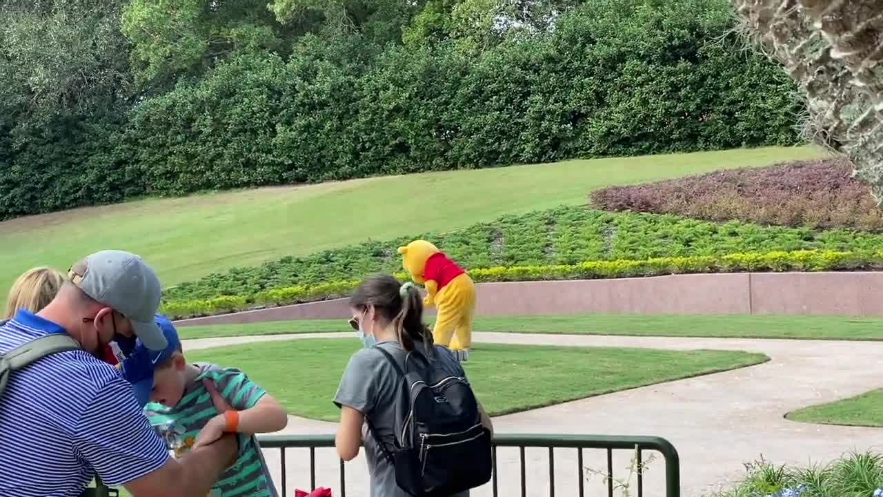 Epcot Part 1 | FIGMENT | Socially Distanced Character Dining @ Garden Grill | NOV 2020 Day 6